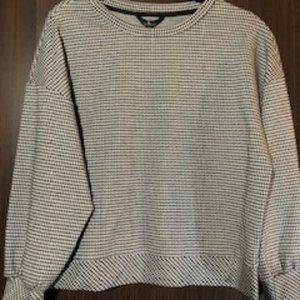 Really Cute Cropped Houndstooth Top